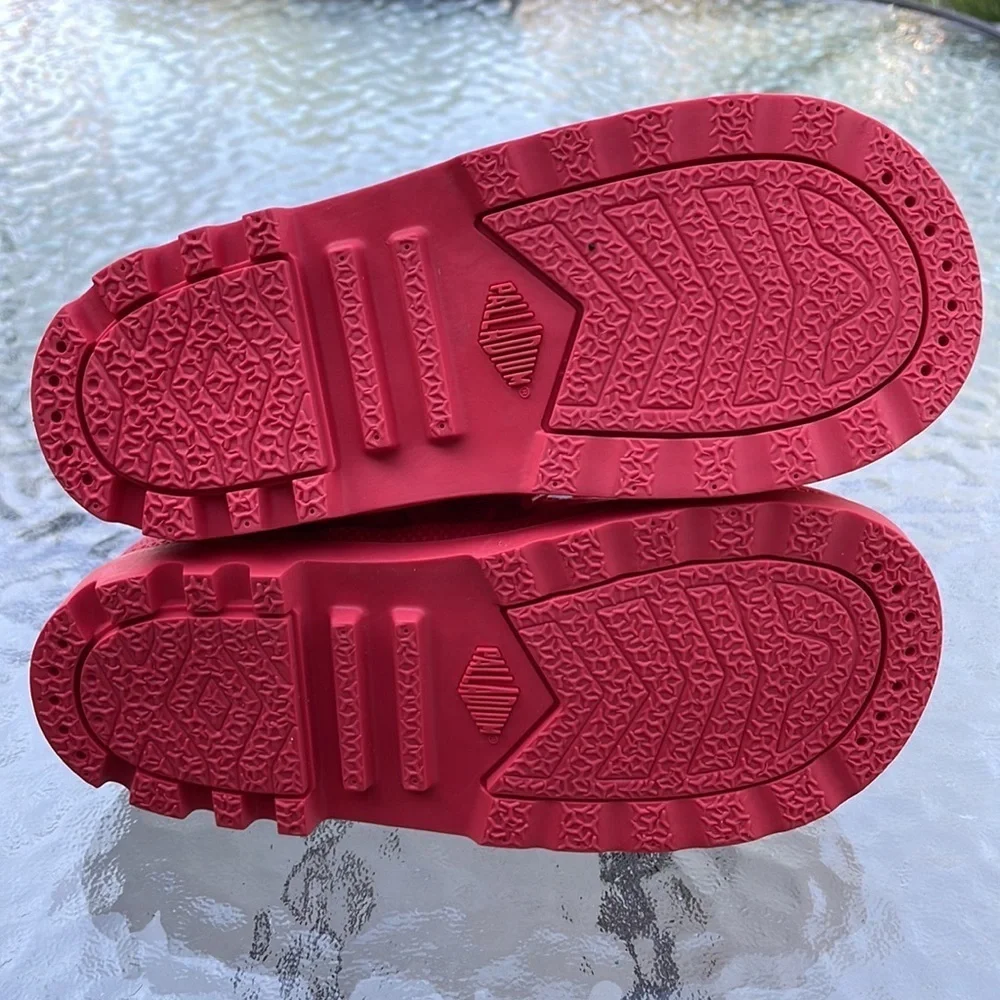 NWOT Palladium Pampa Hi Zipper Boot Cayenne Red